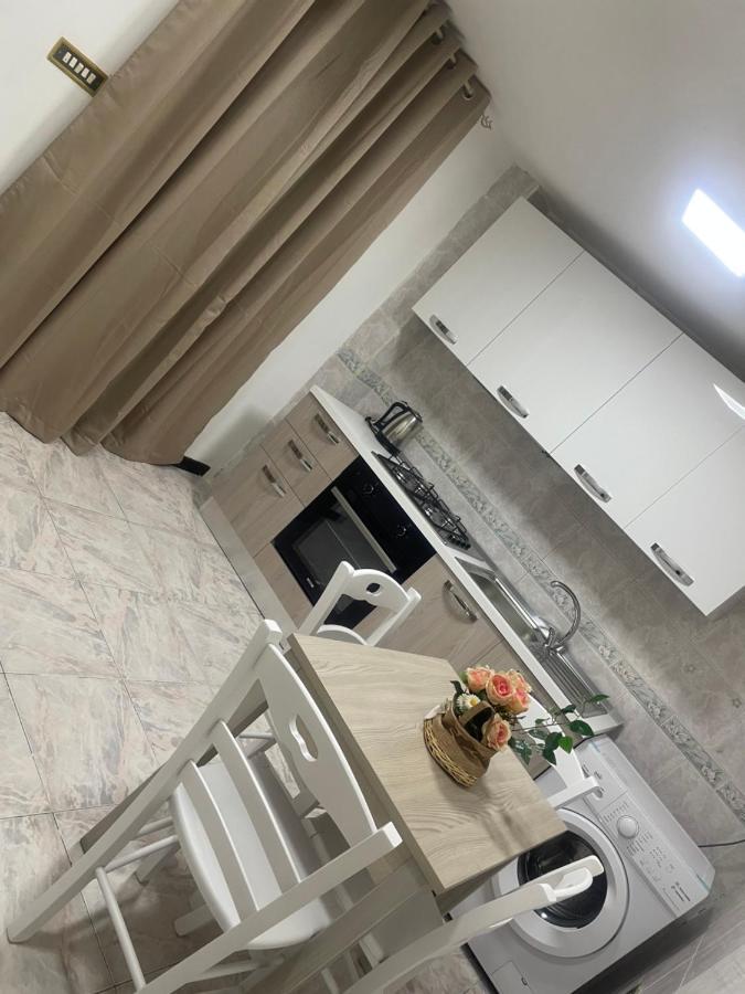 나폴리 Casa Vacanza La Serenella 아파트 외부 사진