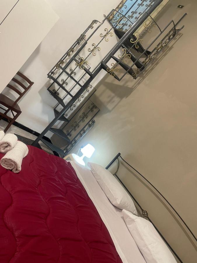 나폴리 Casa Vacanza La Serenella 아파트 외부 사진